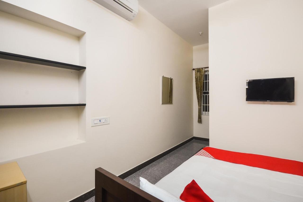 Oyo 70250 Royal Residency Hotel Nāmakkal Buitenkant foto