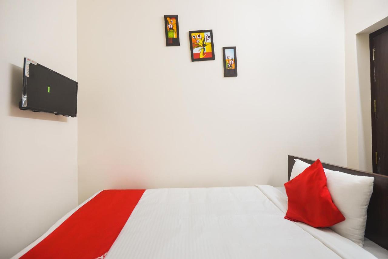 Oyo 70250 Royal Residency Hotel Nāmakkal Buitenkant foto